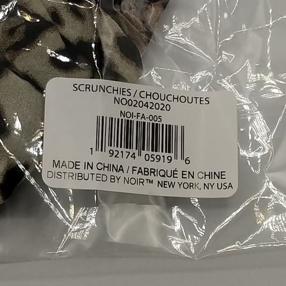 nOir Jewelry Ombre Leopard Scrunchies Hair - One Size - NWT - Picture 3 of 4